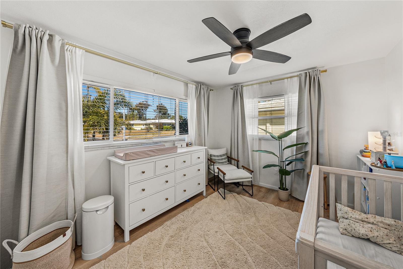 IMPERIAL PARK - Residential