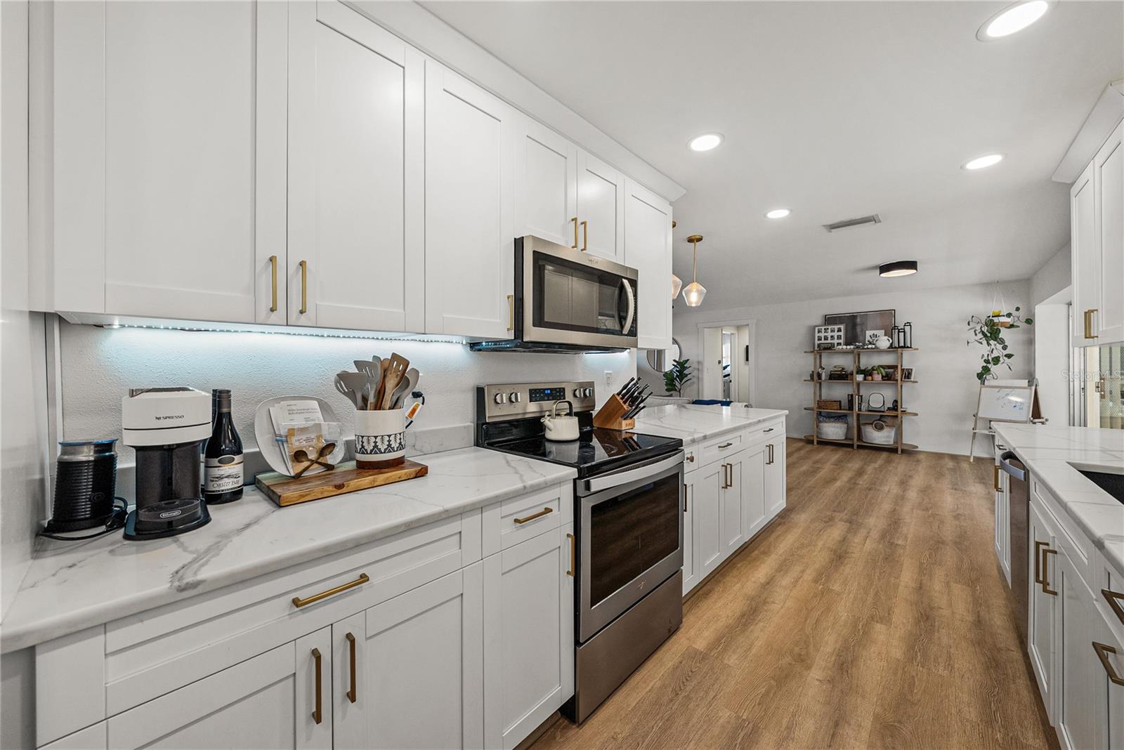 IMPERIAL PARK - Residential