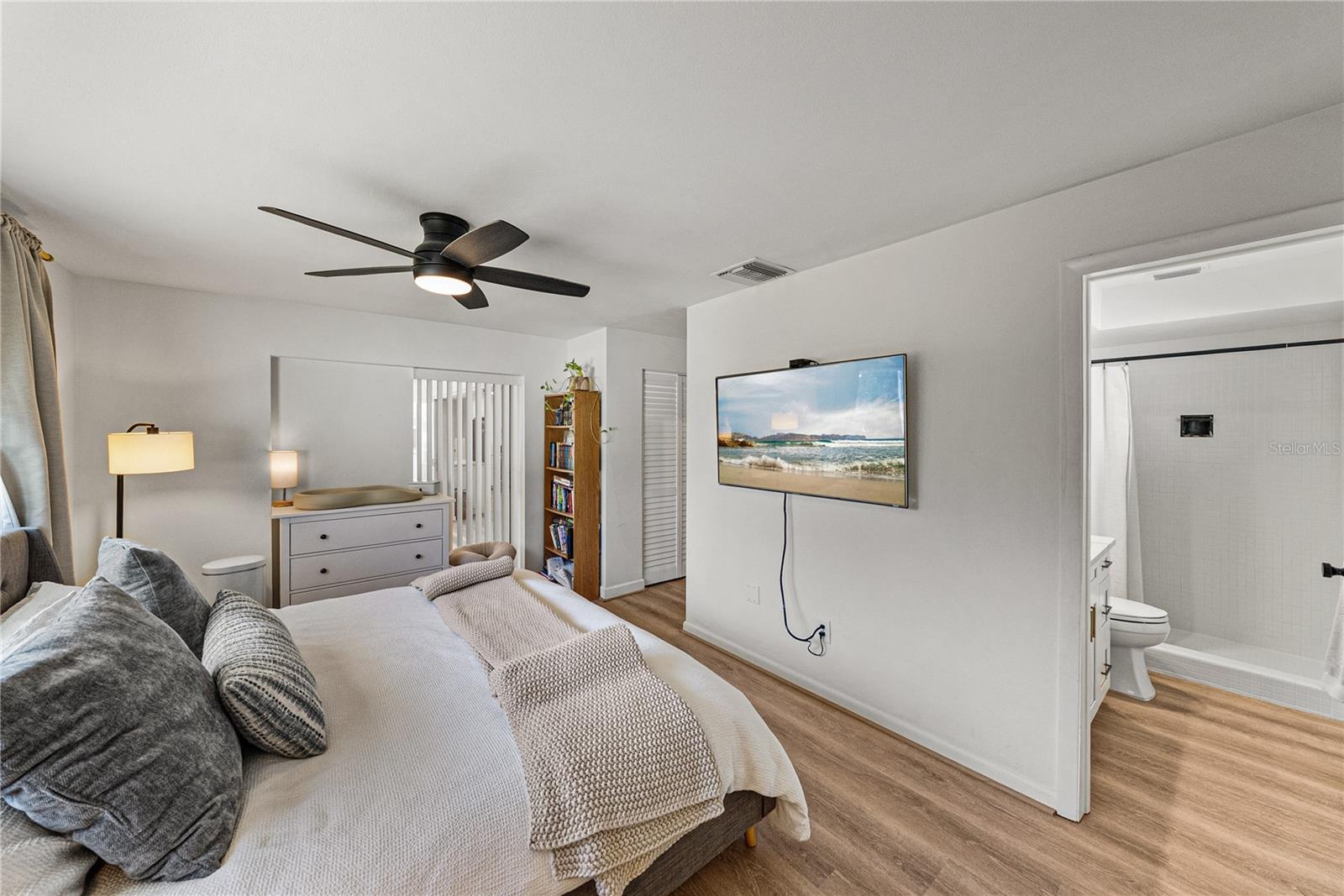 IMPERIAL PARK - Residential