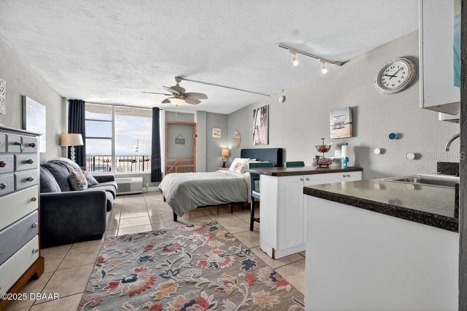 DAYTONA BEACH CLUB UNIT CU01 - Residential