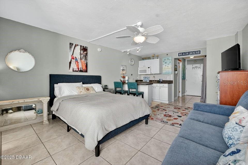 DAYTONA BEACH CLUB UNIT CU01 - Residential