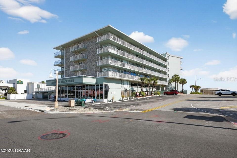 DAYTONA BEACH CLUB UNIT CU01 - Residential