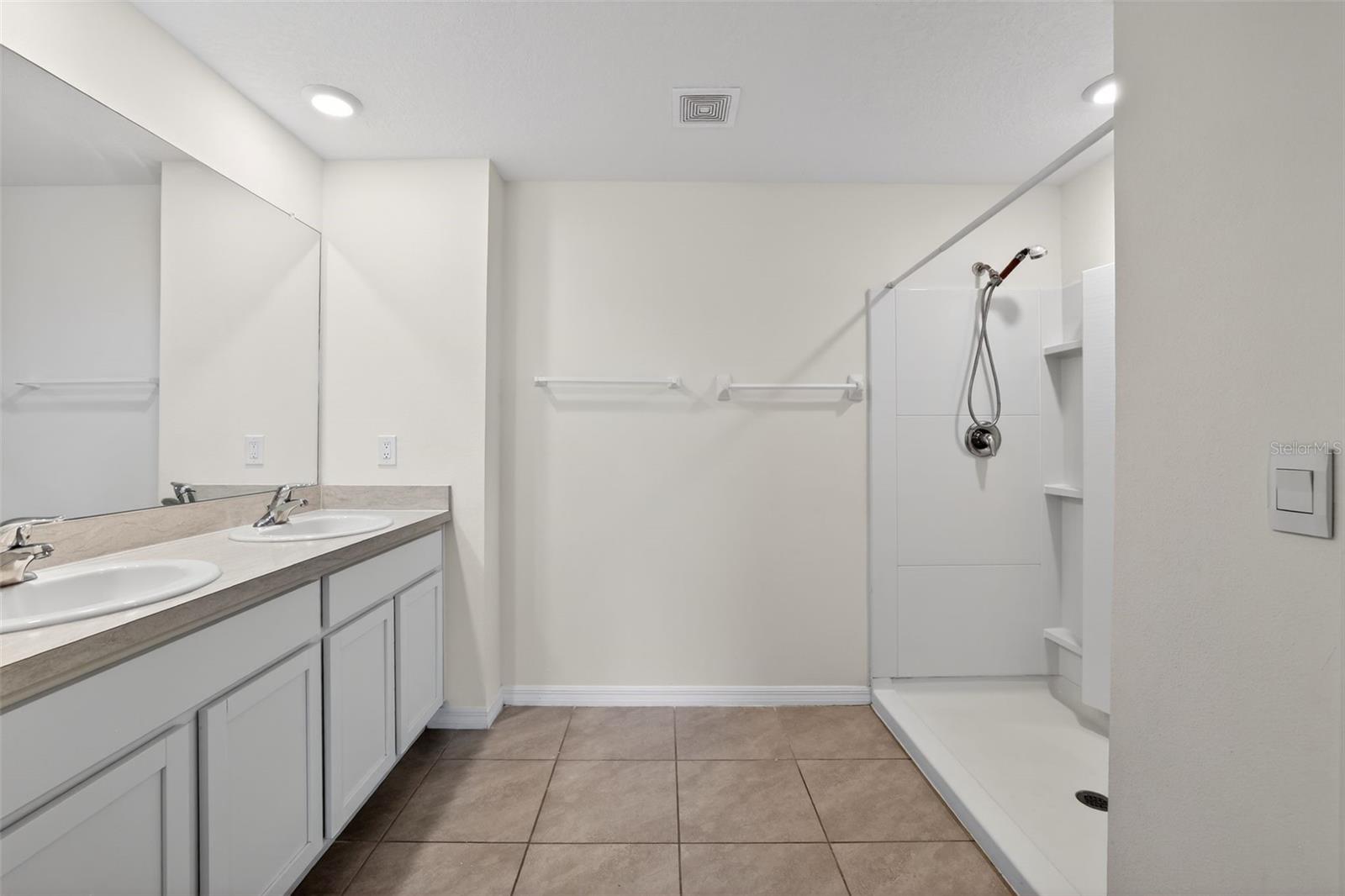 SHELL COVE - Residential