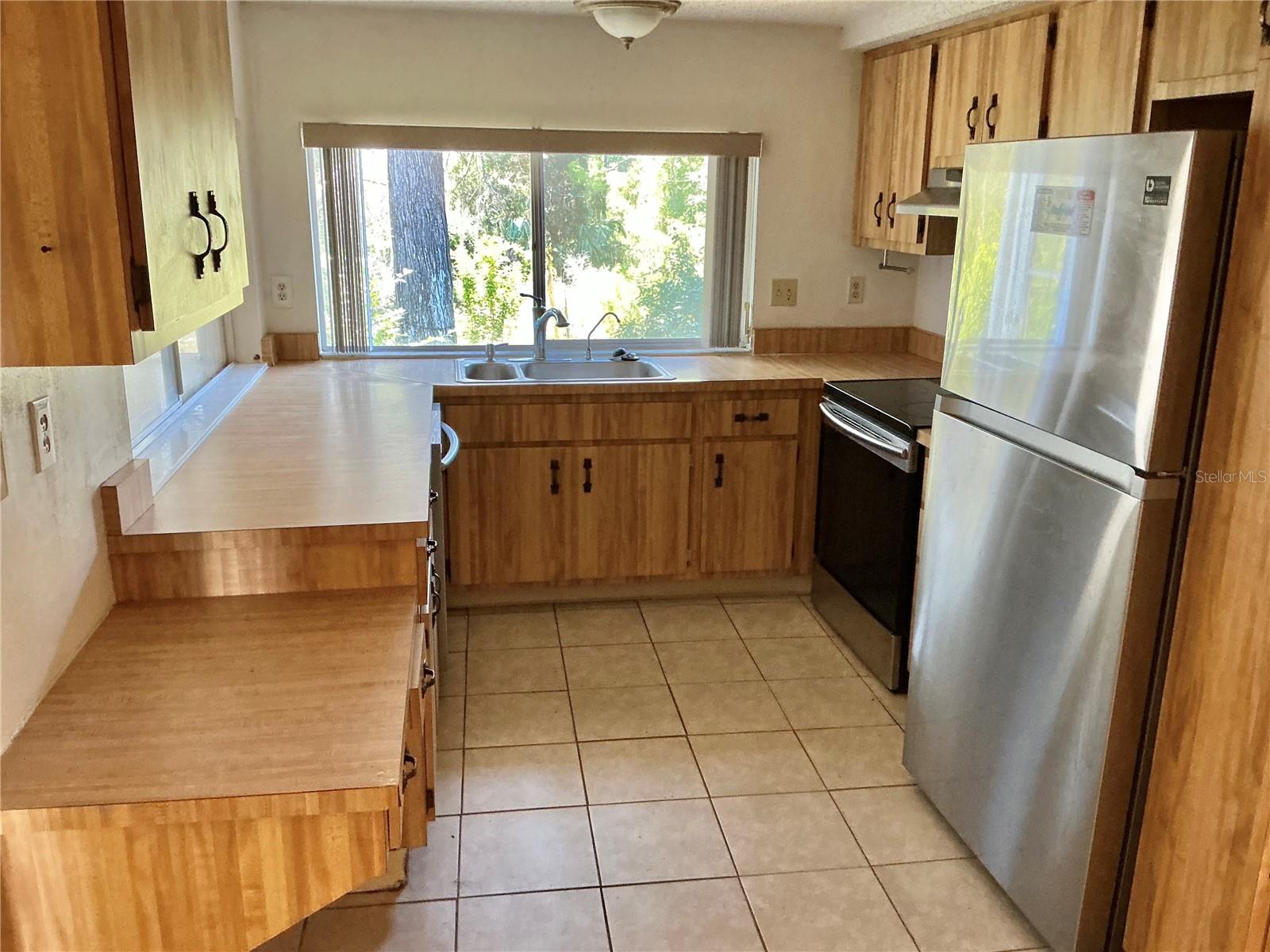 BEACON WOODS VILLAGE - Residential