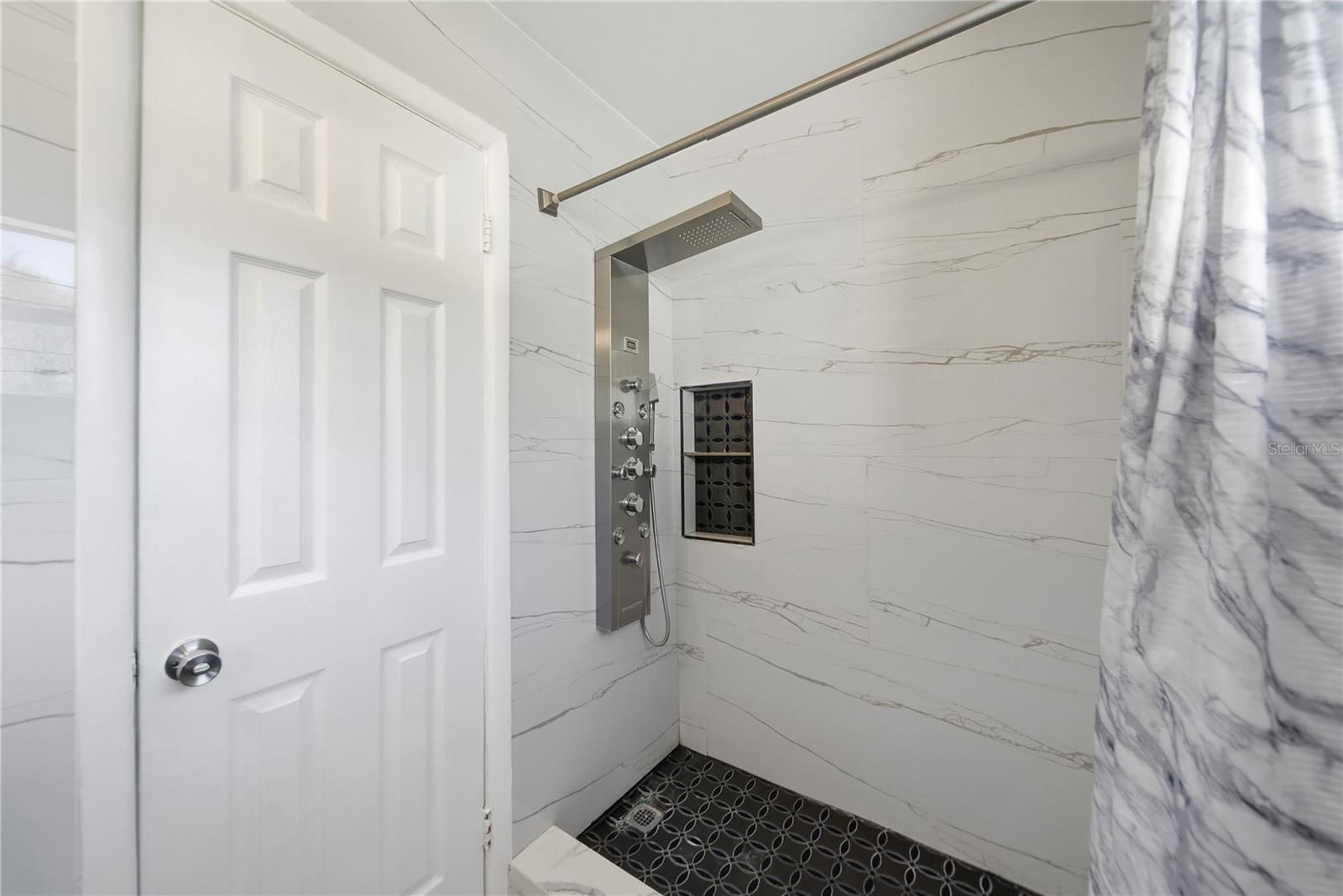 MEADOW LAWN 3RD ADD - Residential