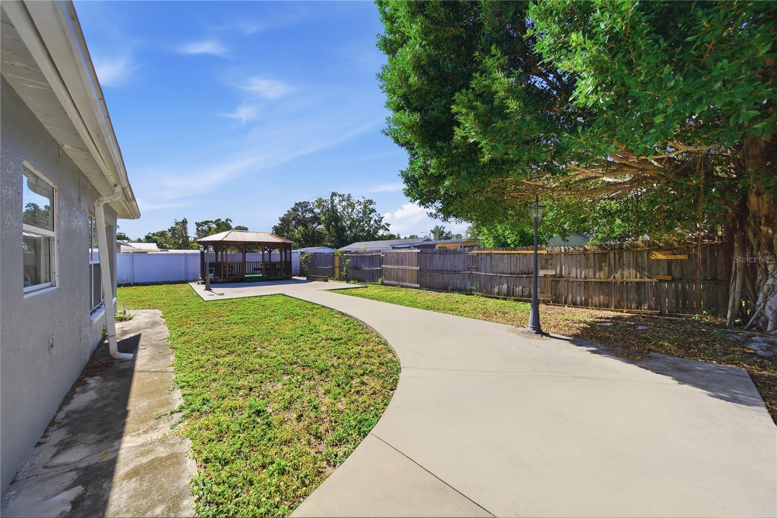 MEADOW LAWN 3RD ADD - Residential