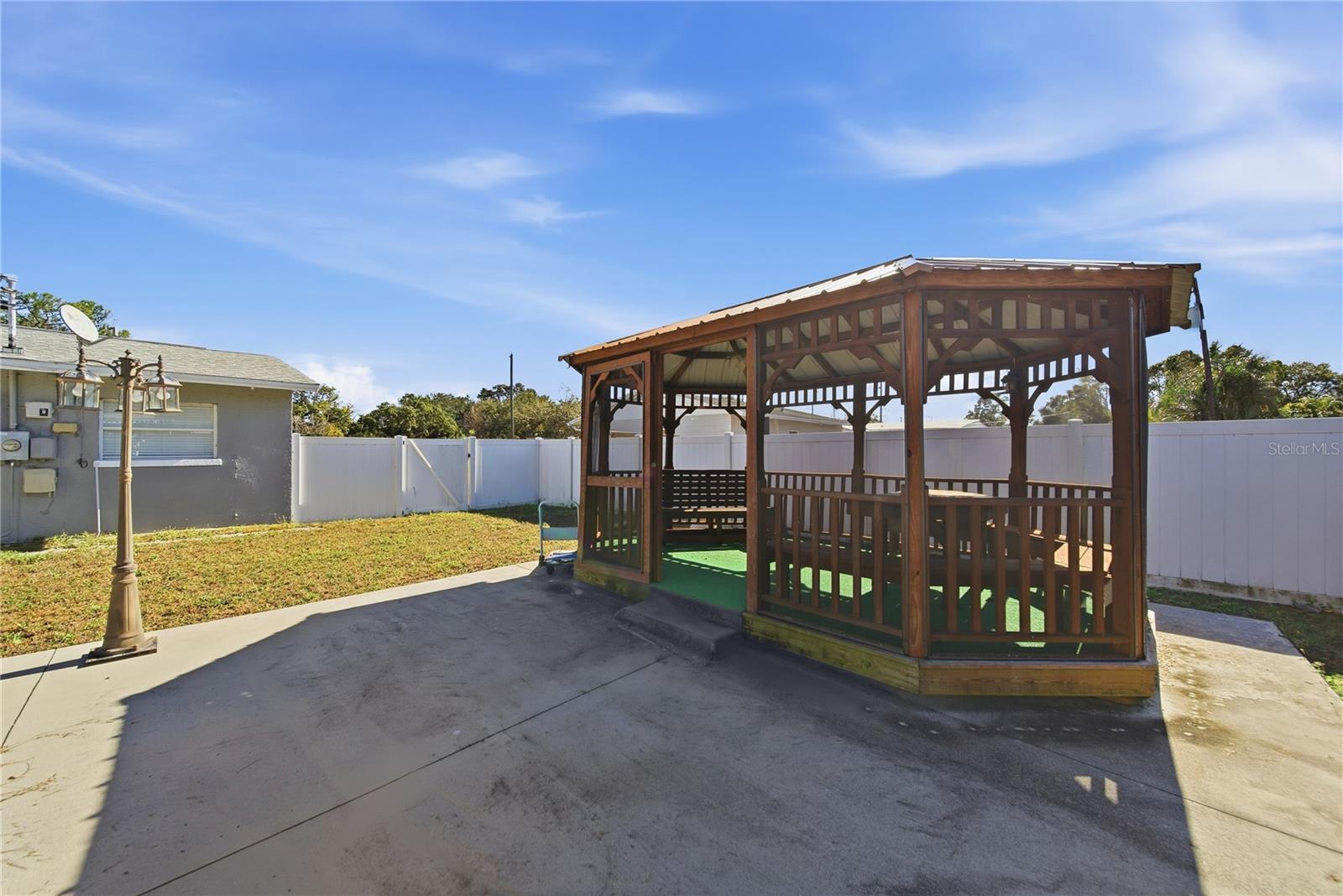 MEADOW LAWN 3RD ADD - Residential