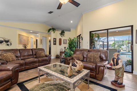 A home in PUNTA GORDA