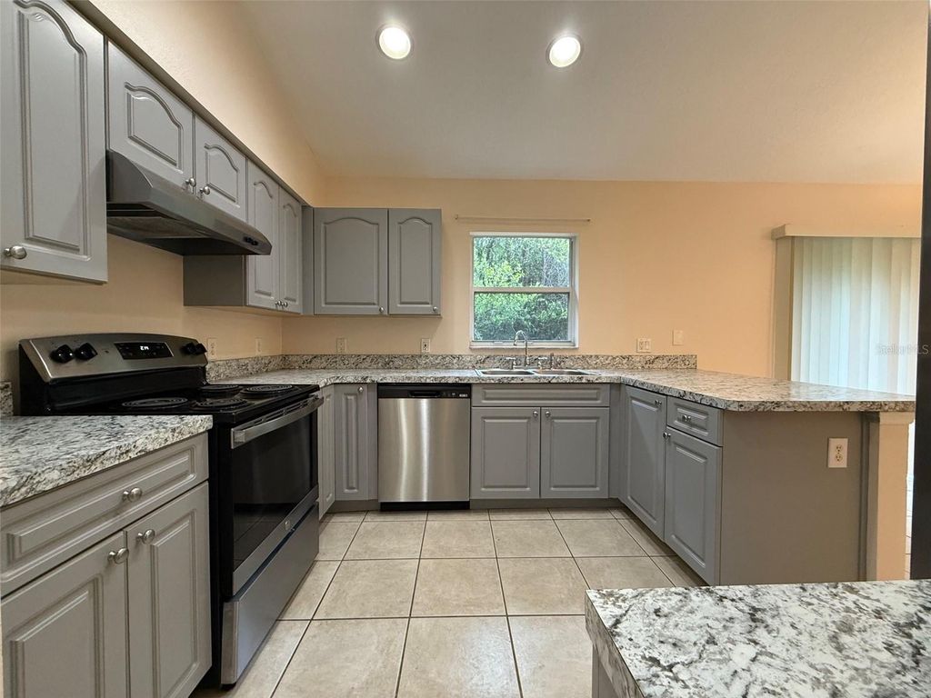 Photo of 972 N Fairbairn Drive, Deltona, FL 32725 (MLS # O6397111)