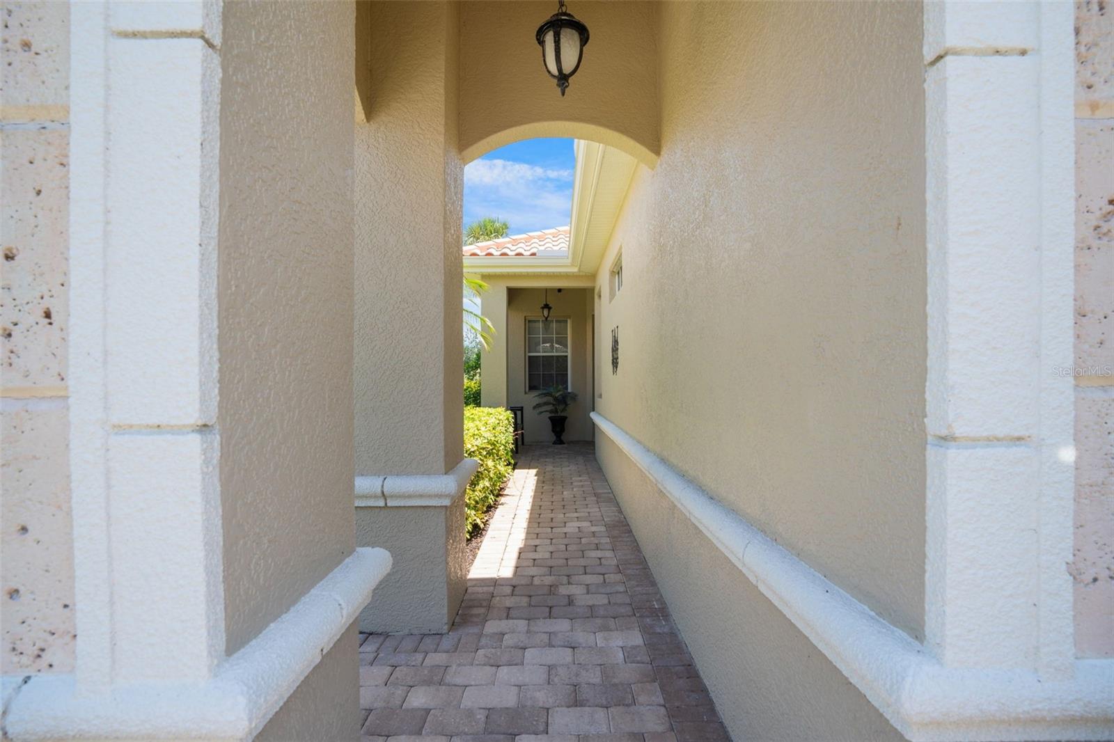 7164 RUE DE PALISADES 5