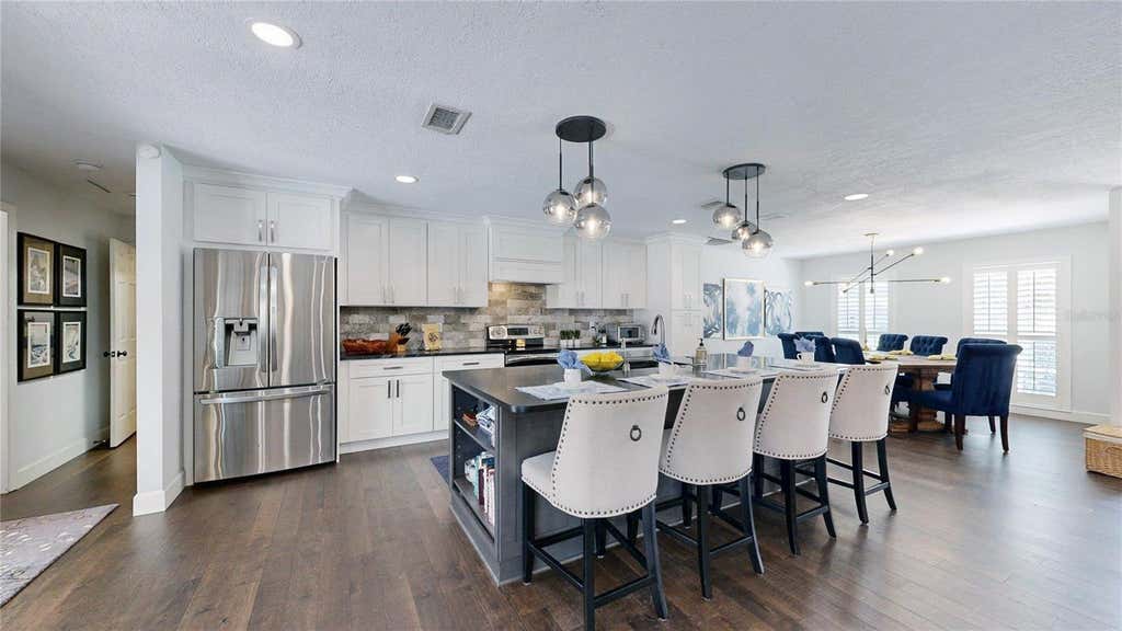 Photo of 718 Fox Valley Drive, Longwood, FL 32779 (MLS # O6433556)