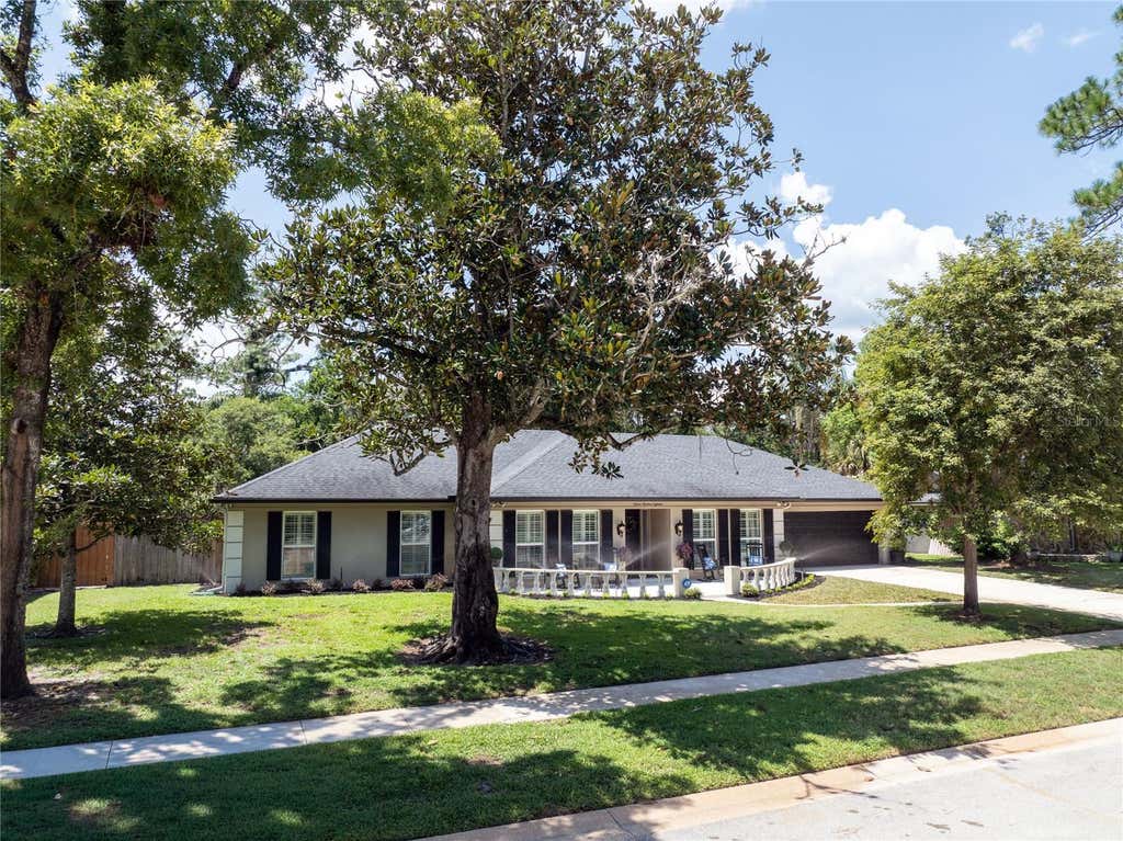 Photo of 718 Fox Valley Drive, Longwood, FL 32779 (MLS # O6433556)
