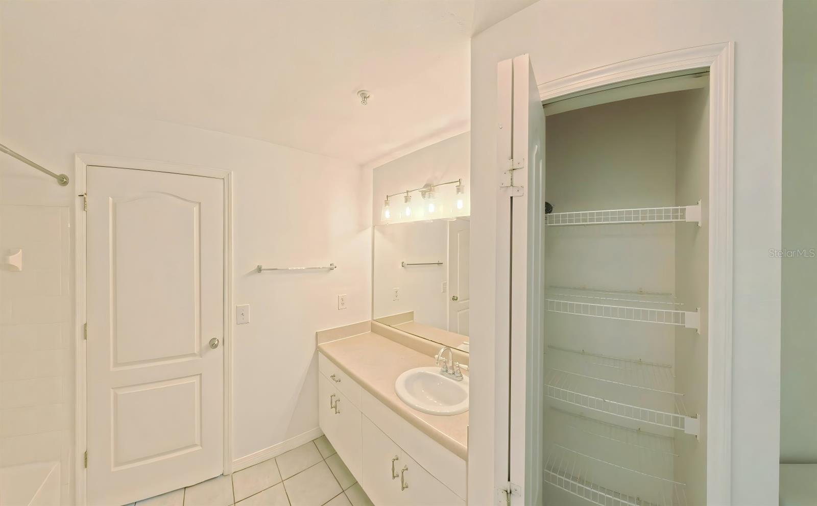 BELLA VILLINO VI - Residential