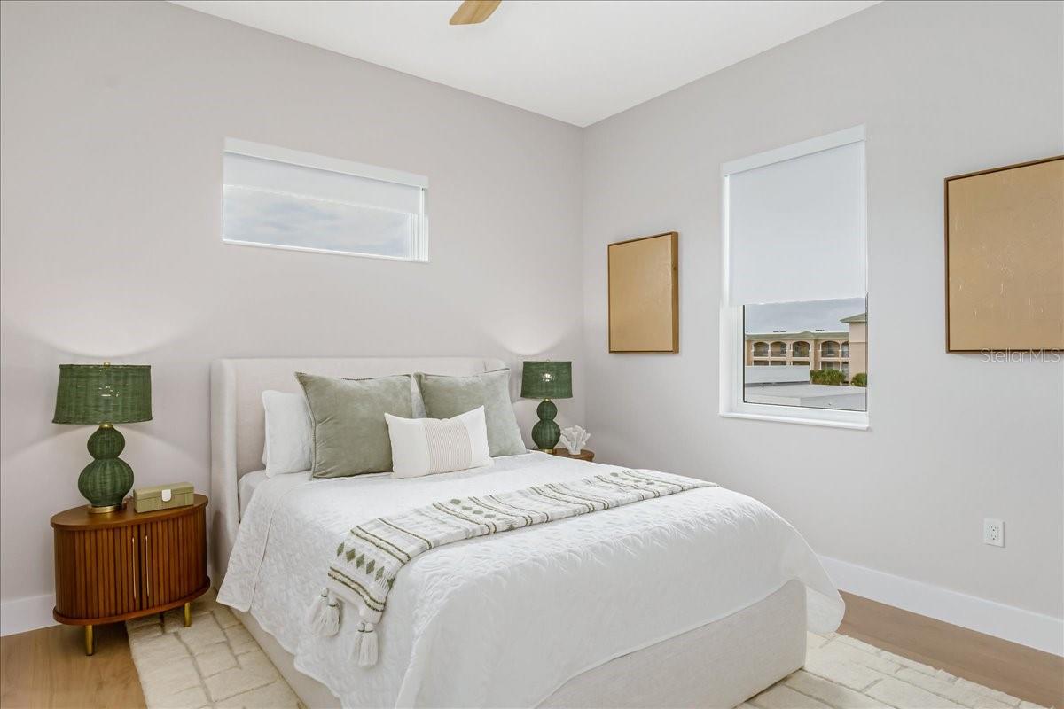 CRESCENT BEACH - Residential