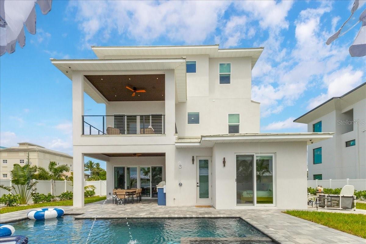 CRESCENT BEACH - Residential