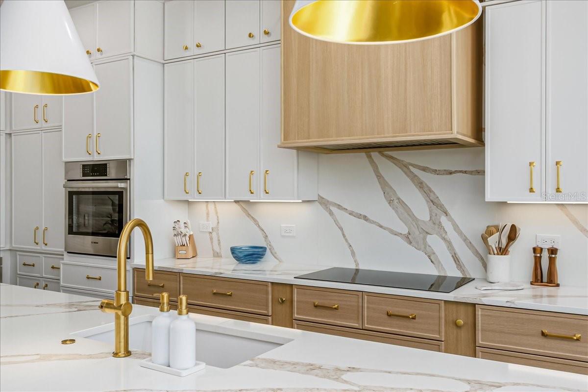 CRESCENT BEACH - Residential