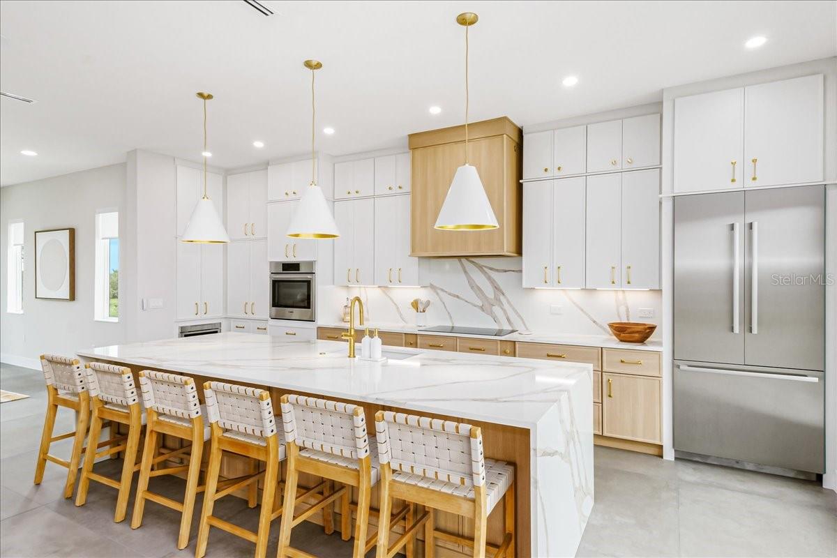 CRESCENT BEACH - Residential