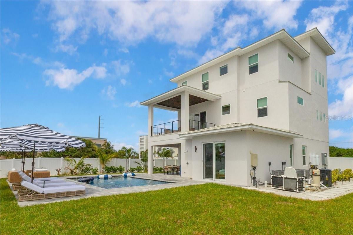 CRESCENT BEACH - Residential