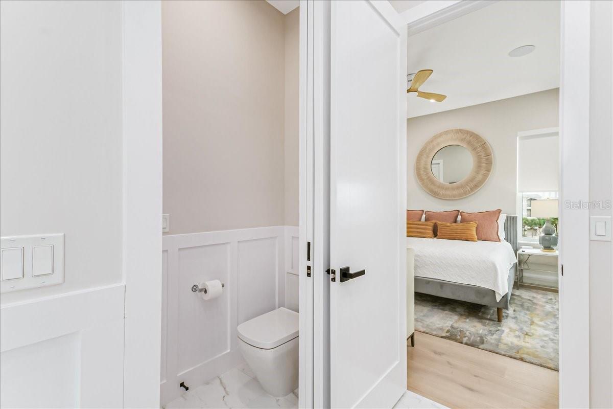 CRESCENT BEACH - Residential