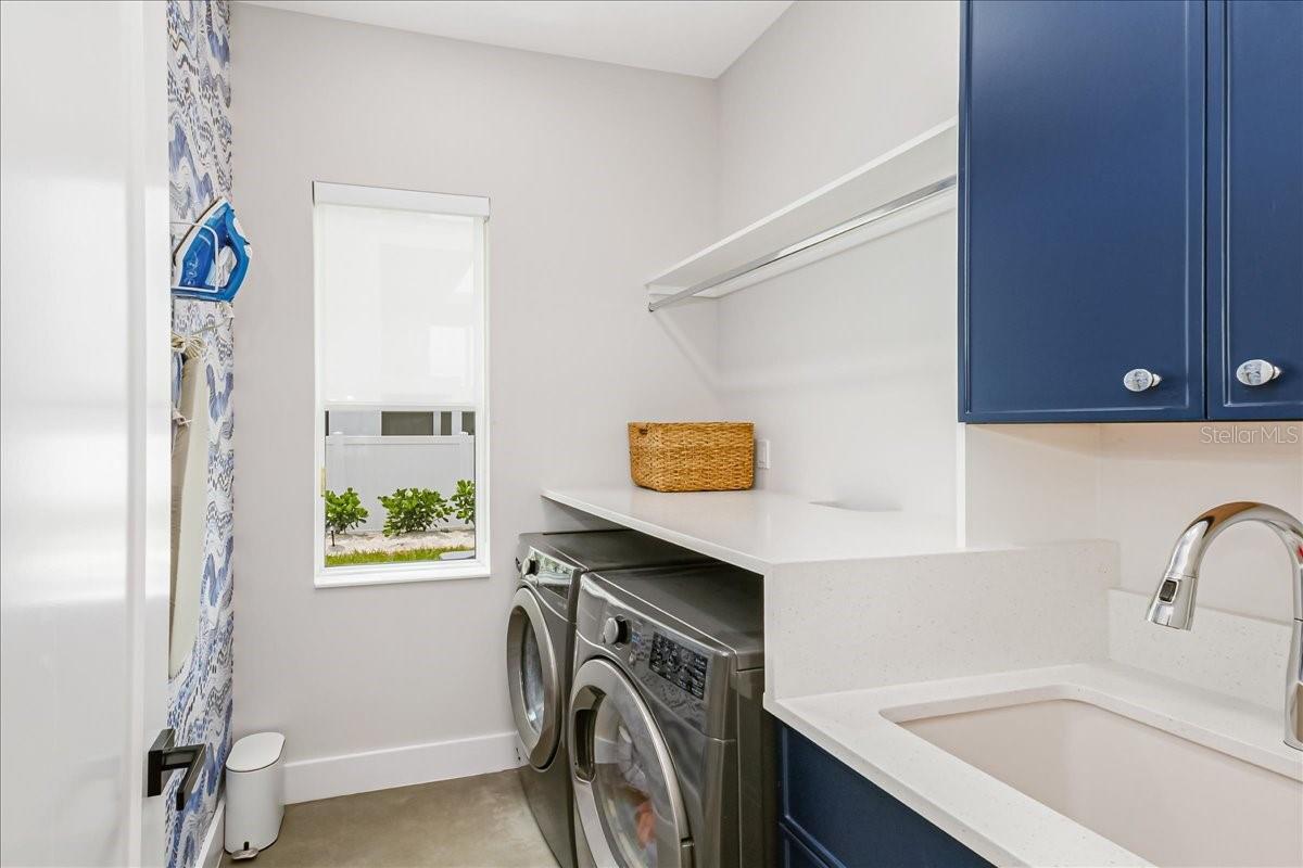 CRESCENT BEACH - Residential