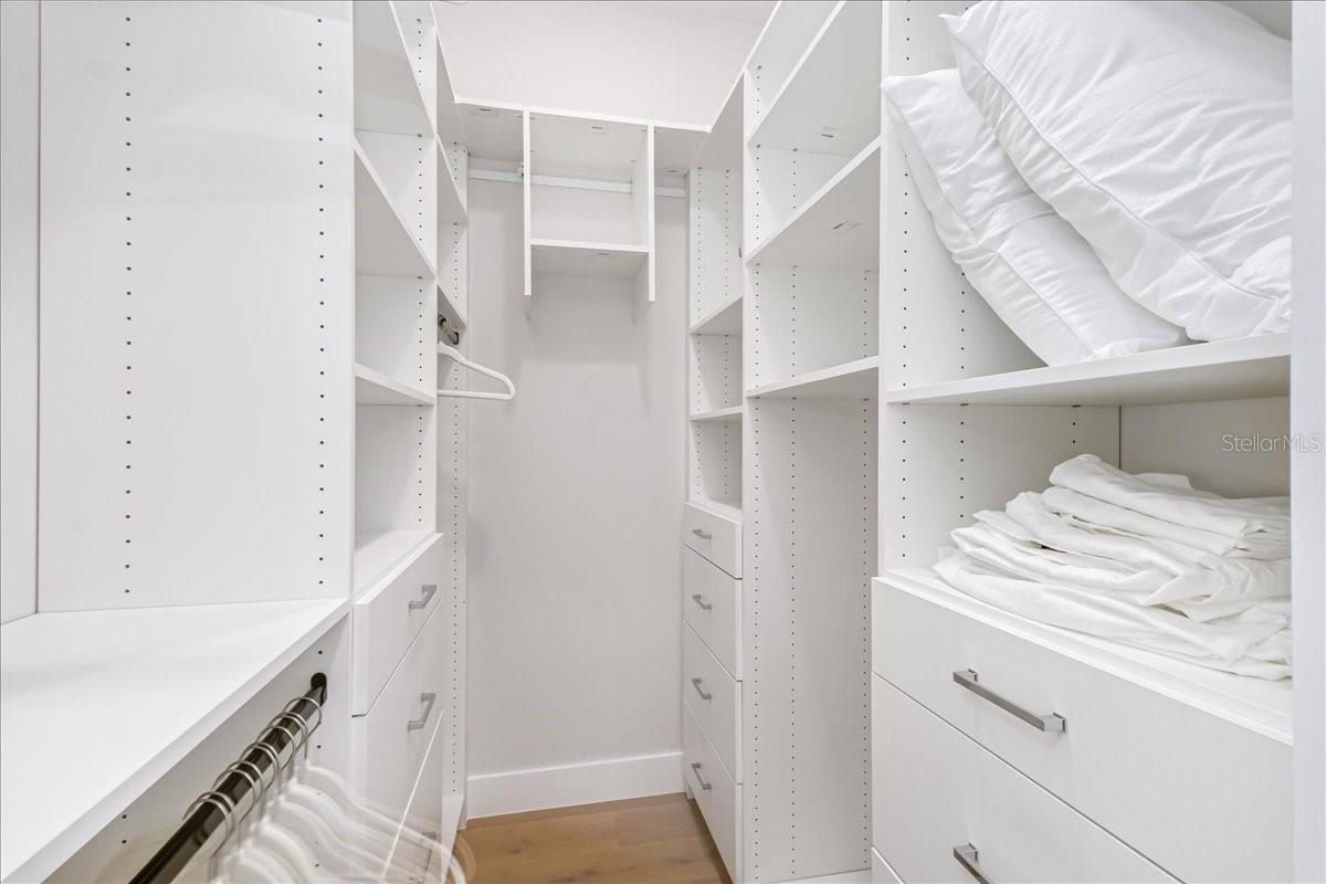 CRESCENT BEACH - Residential