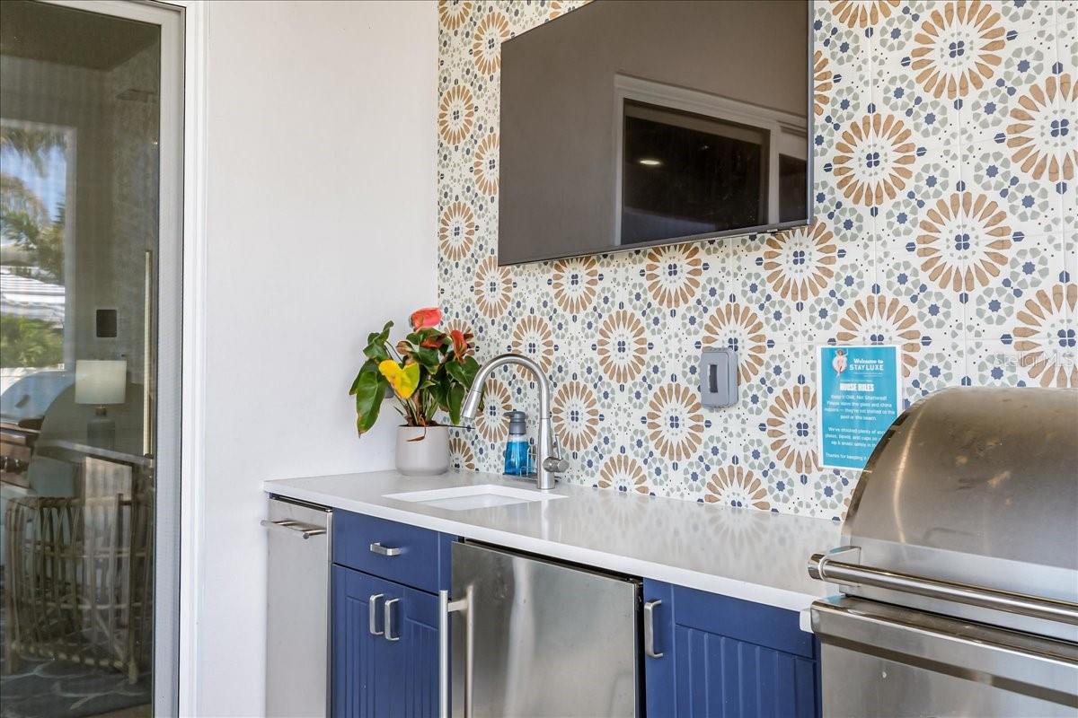 CRESCENT BEACH - Residential