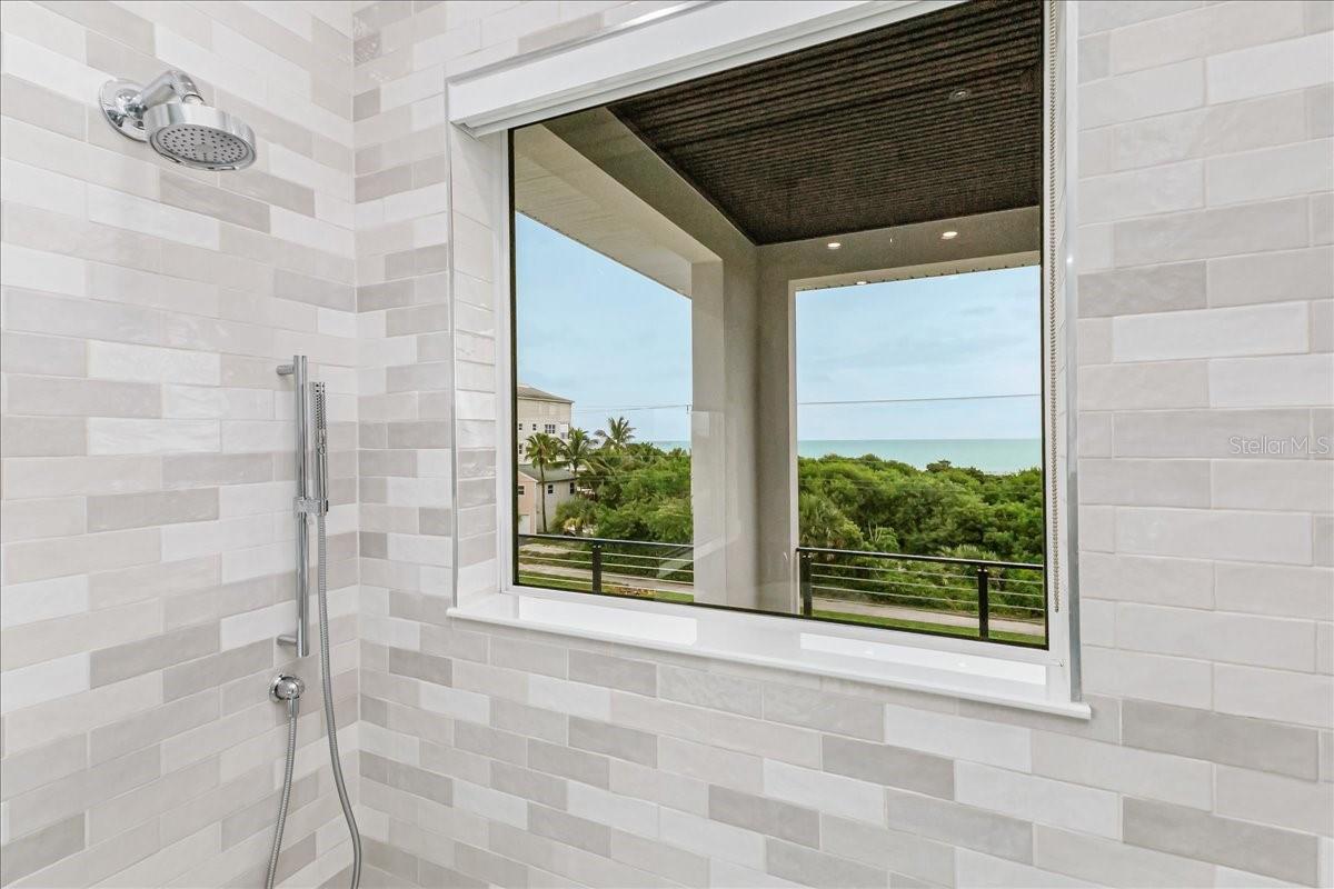 CRESCENT BEACH - Residential