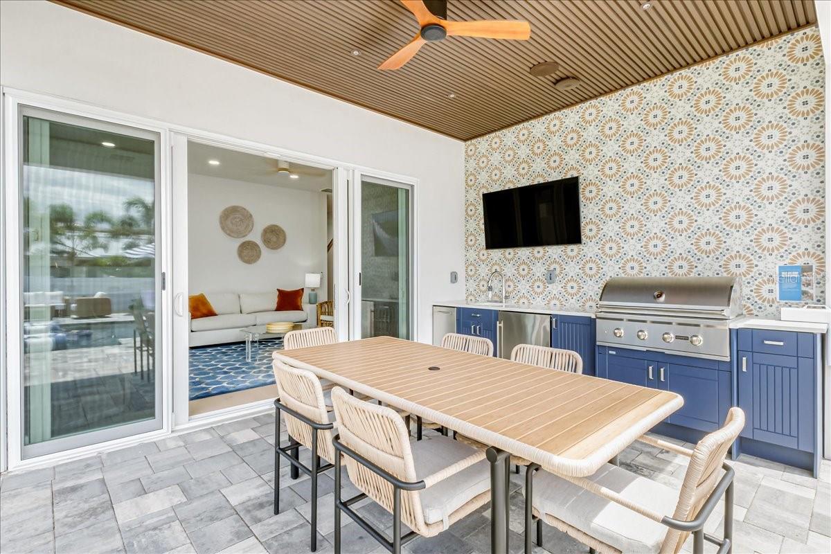 CRESCENT BEACH - Residential