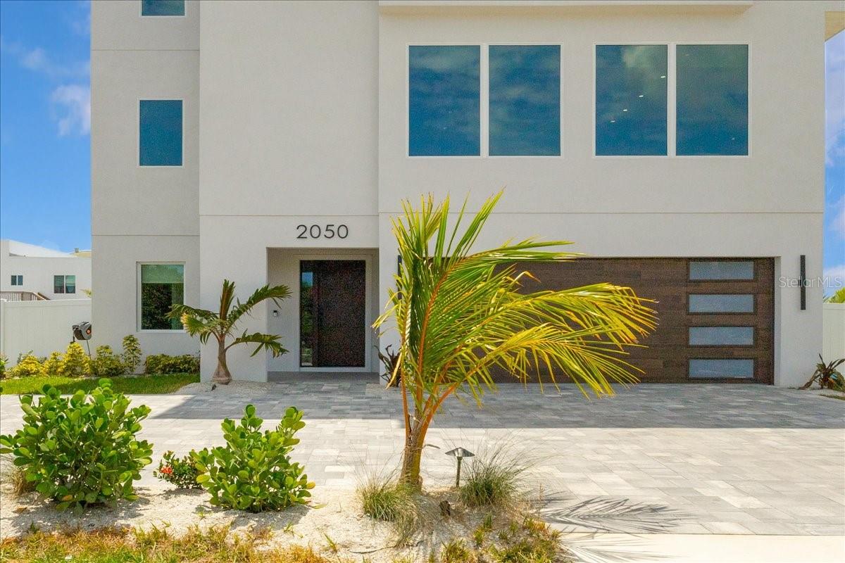 CRESCENT BEACH - Residential