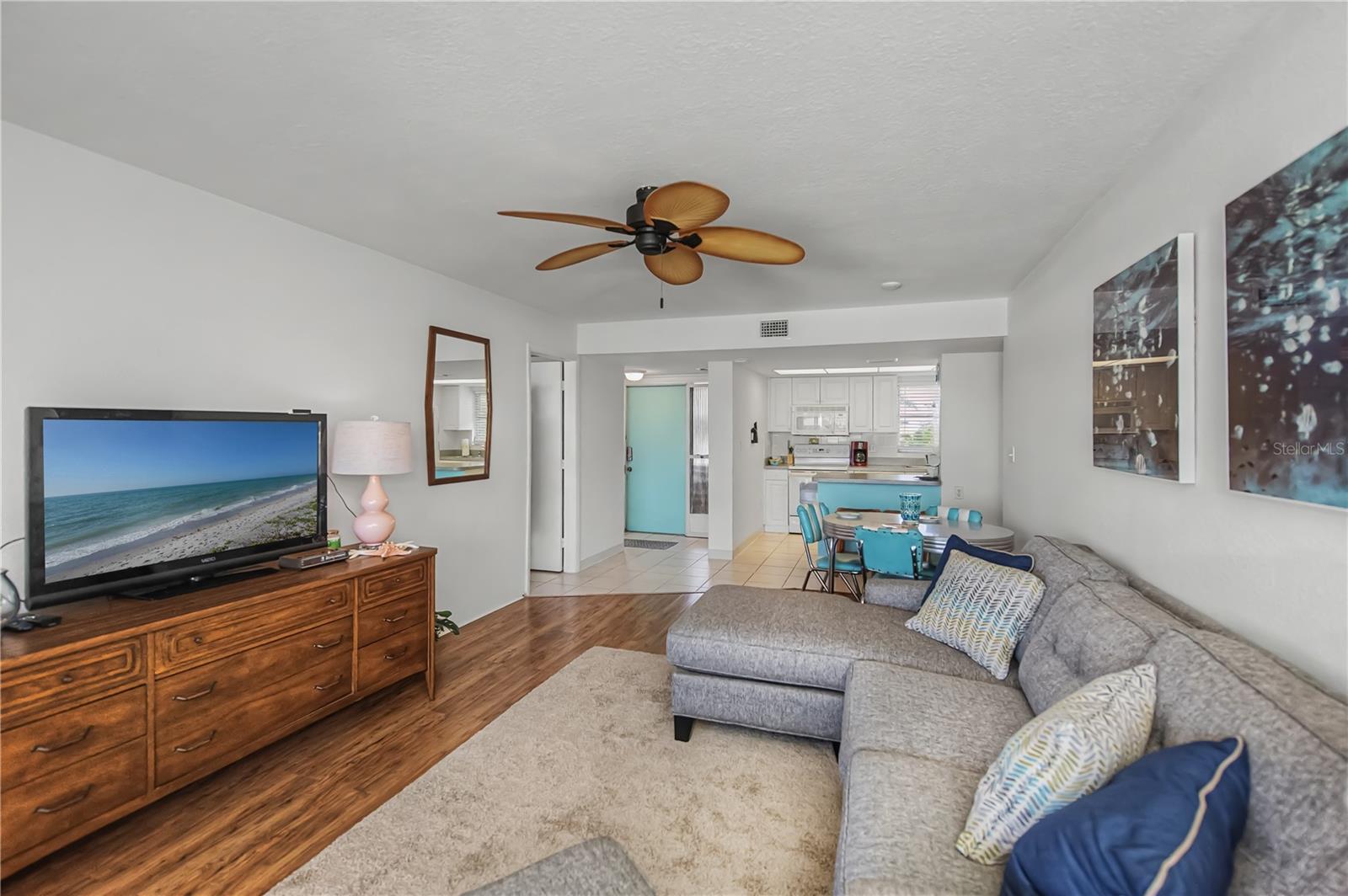 ISLANDER POINT - Residential