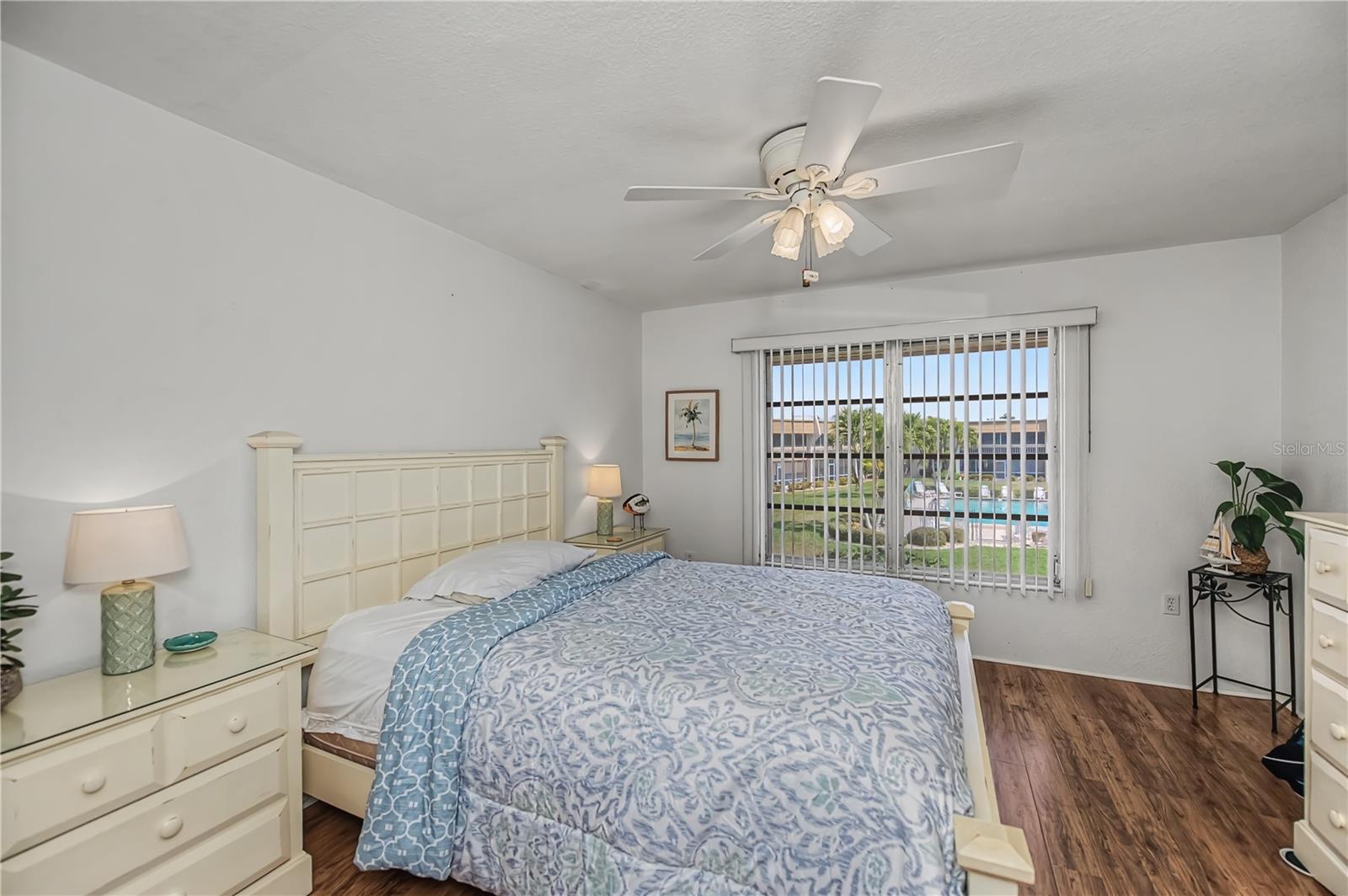 ISLANDER POINT - Residential