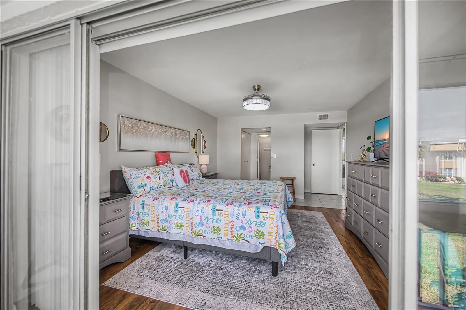 ISLANDER POINT - Residential