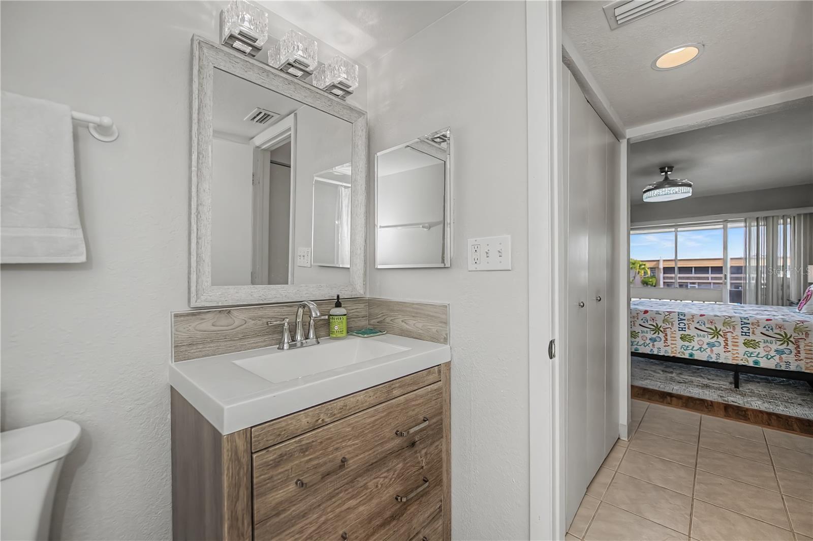 ISLANDER POINT - Residential