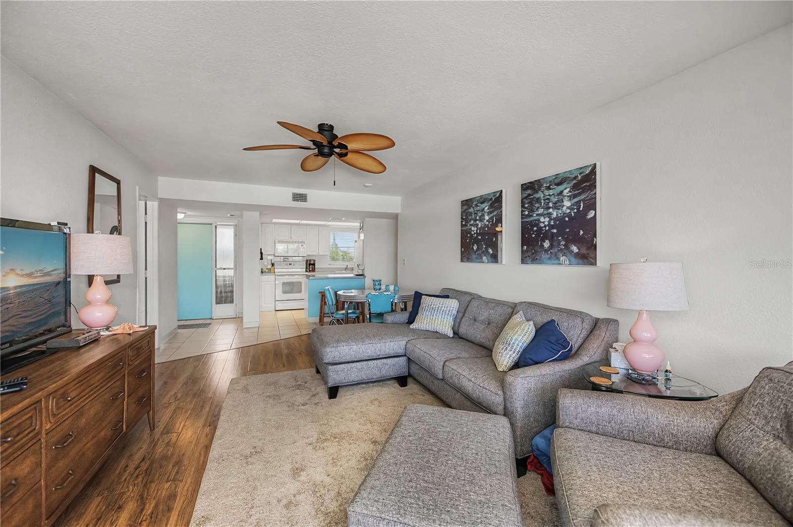 ISLANDER POINT - Residential