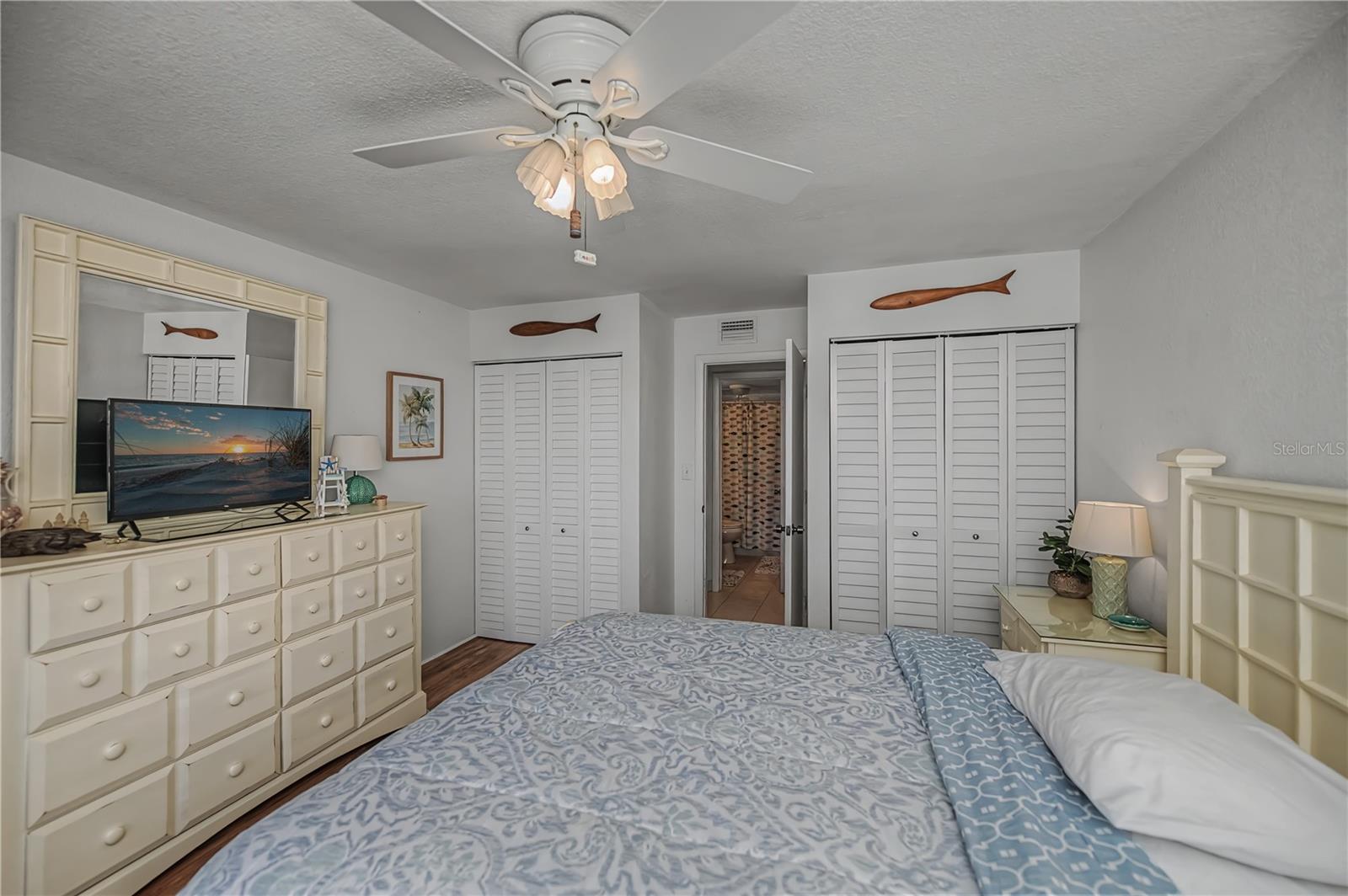 ISLANDER POINT - Residential