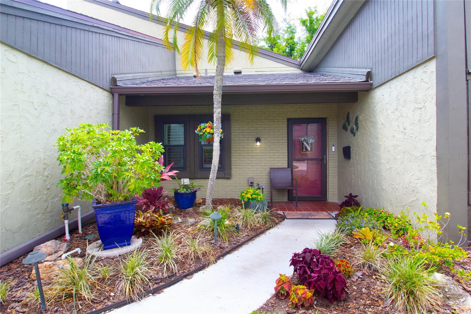 2101 SUNSET POINT ROAD 1806