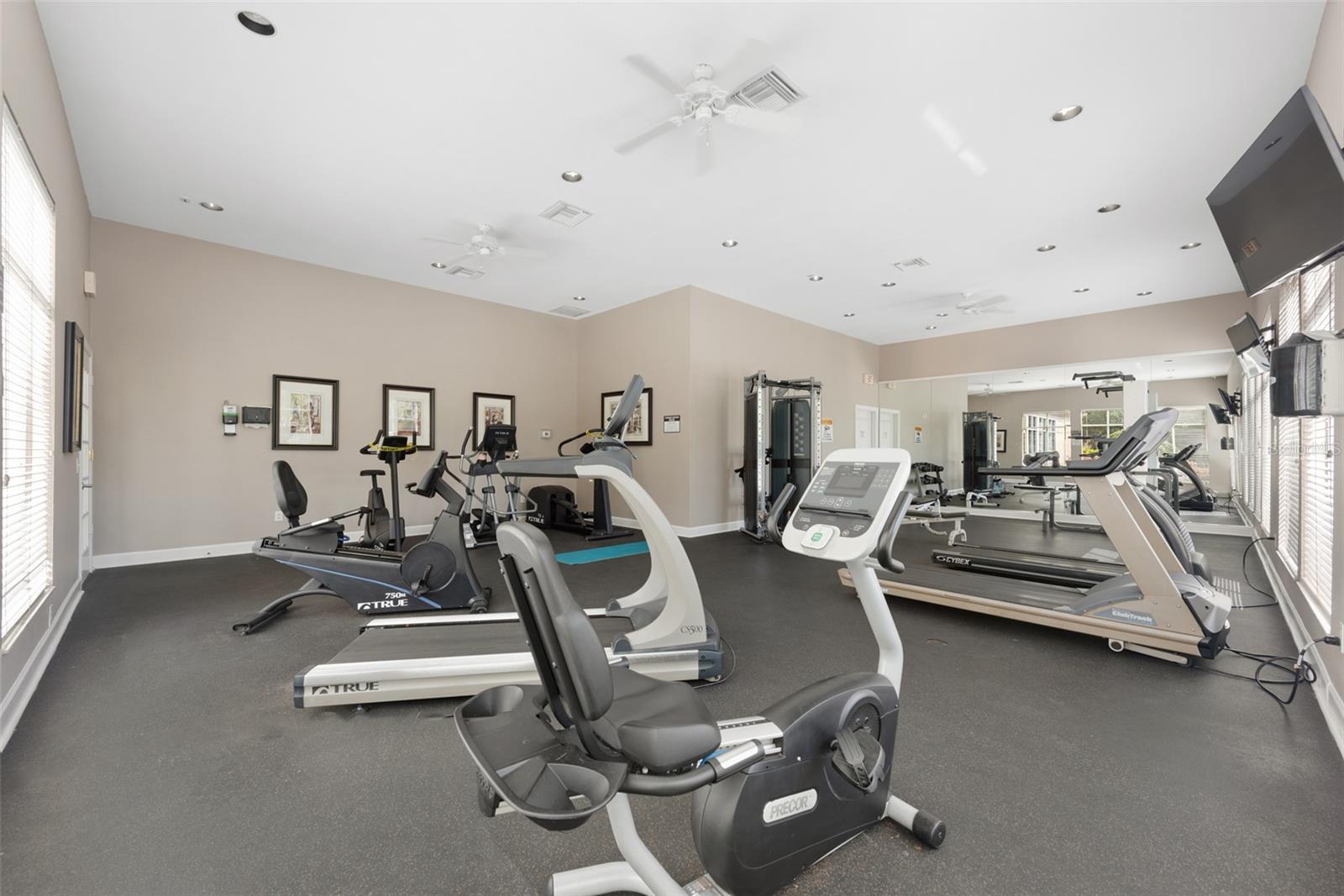 OXFORD PLACE AT TAMPA PALMS A - Residential Lease