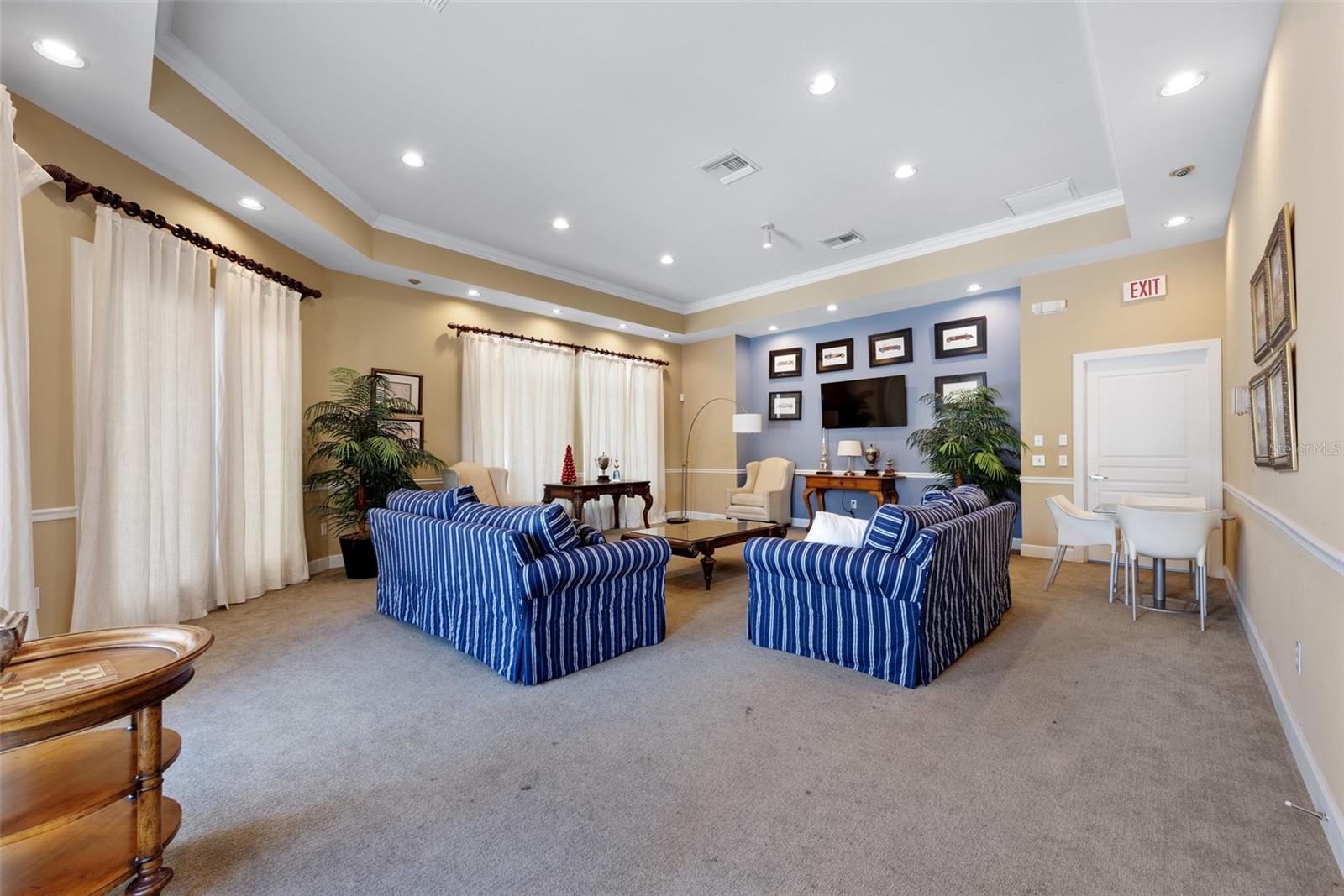 OXFORD PLACE AT TAMPA PALMS A - Residential Lease