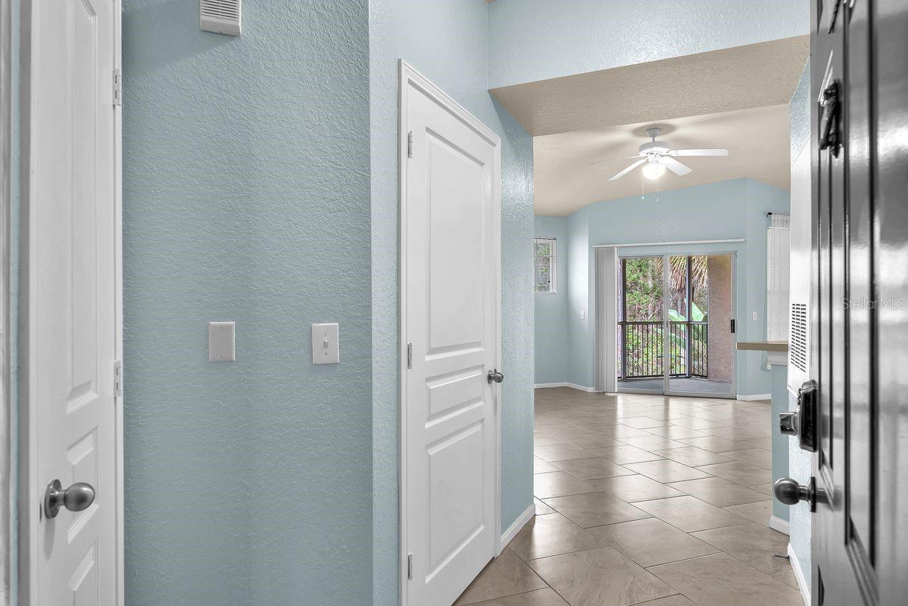 OXFORD PLACE AT TAMPA PALMS A - Residential Lease