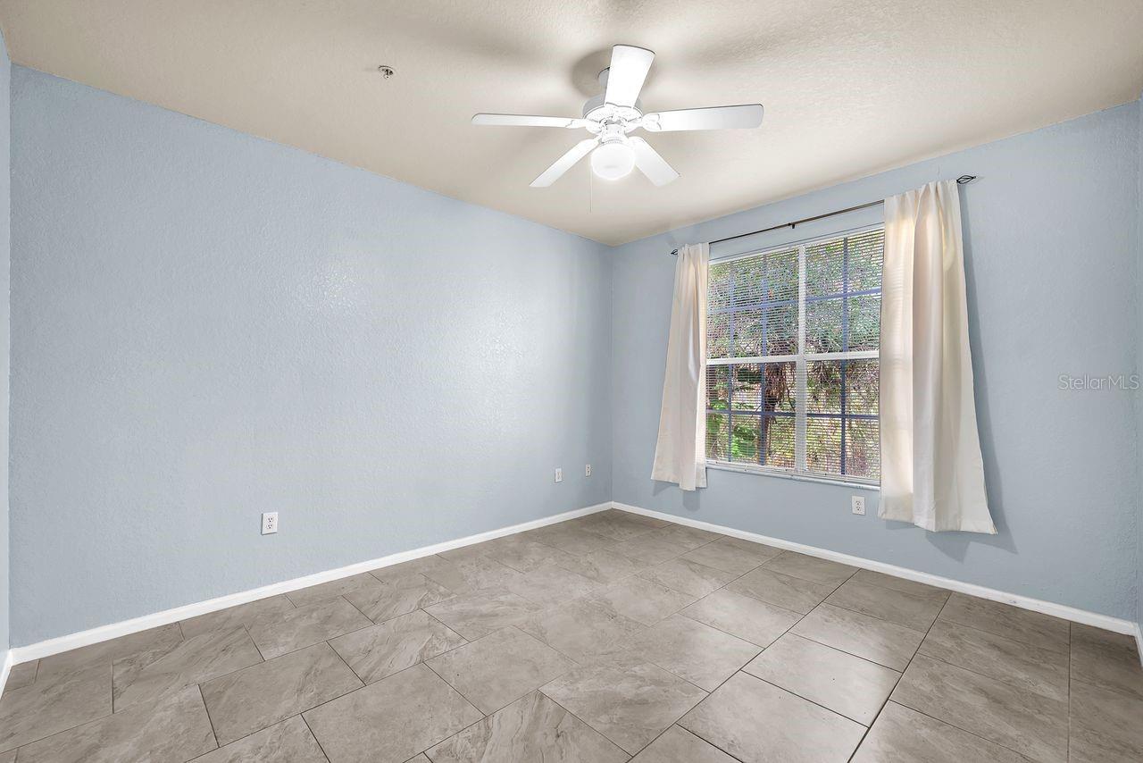 OXFORD PLACE AT TAMPA PALMS A - Residential Lease