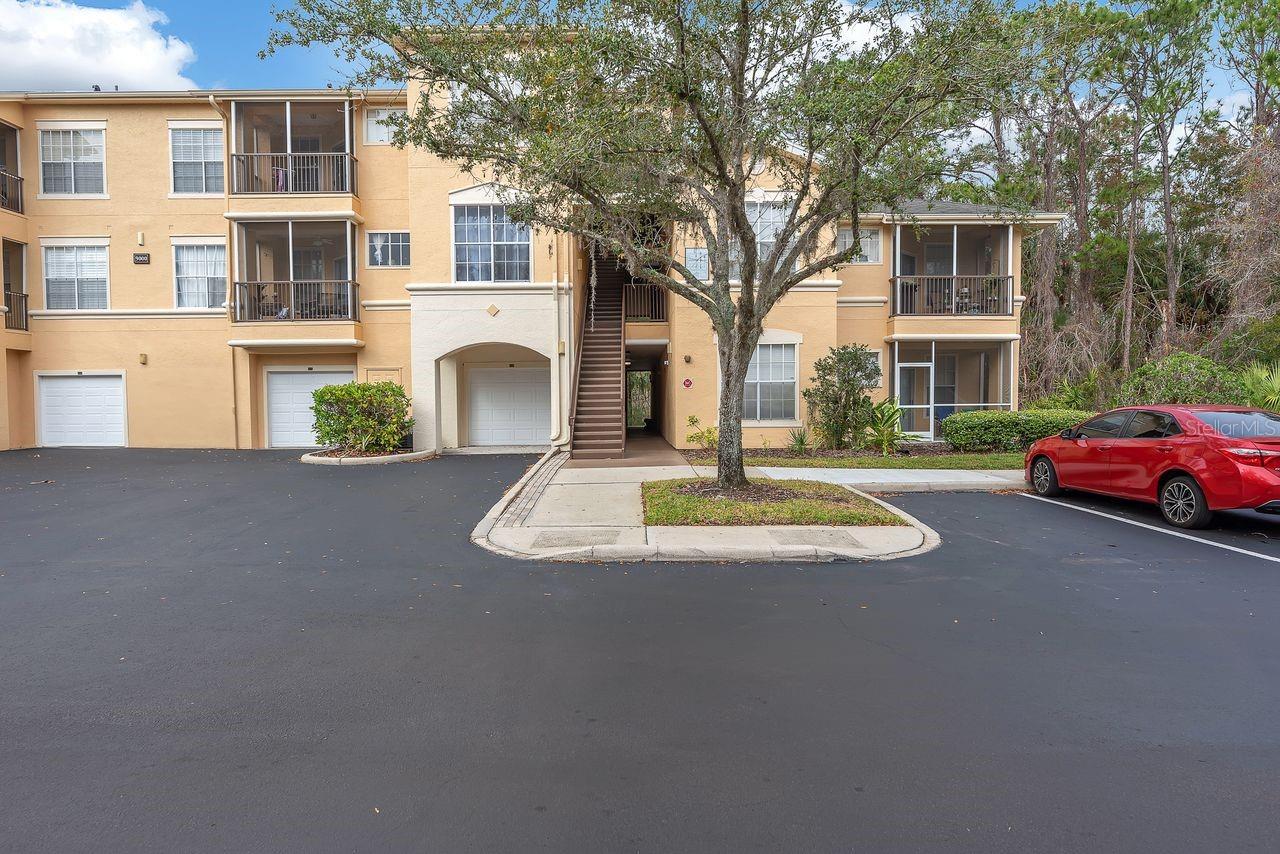 OXFORD PLACE AT TAMPA PALMS A - Residential Lease