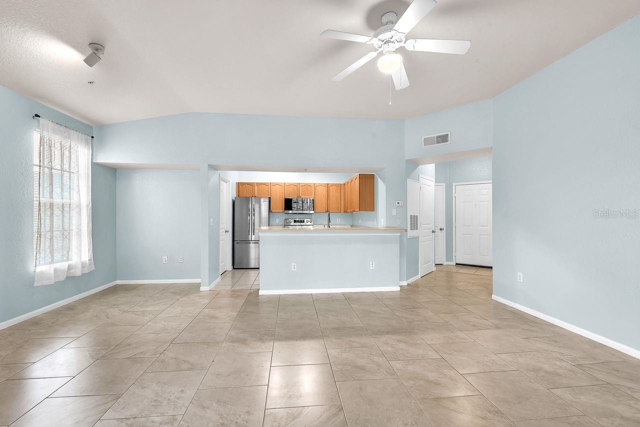 OXFORD PLACE AT TAMPA PALMS A - Residential Lease