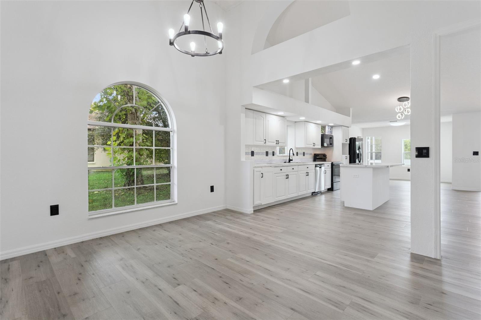6302 SILVER OAKS DRIVE