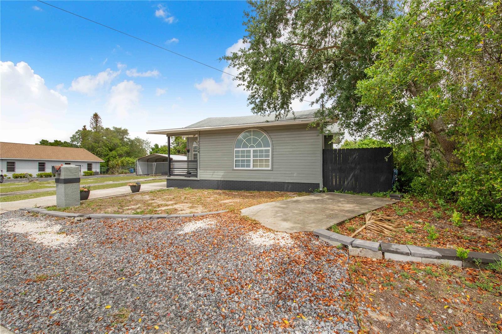 LOCKHART & SMITHS RESUB - Residential