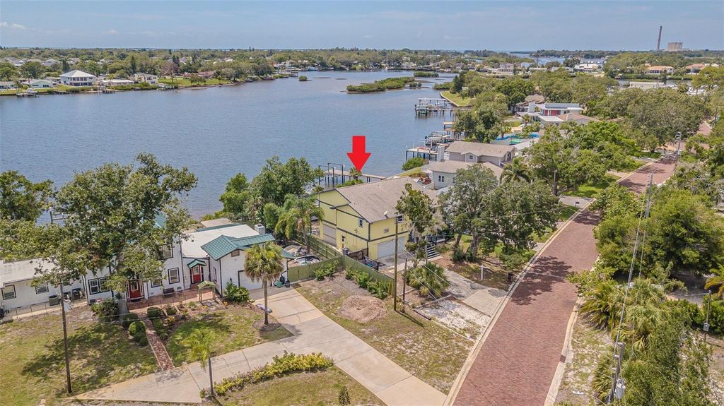 Photo of 739 Chesapeake Drive, Tarpon Springs, FL 34689 (MLS # TB8401265)
