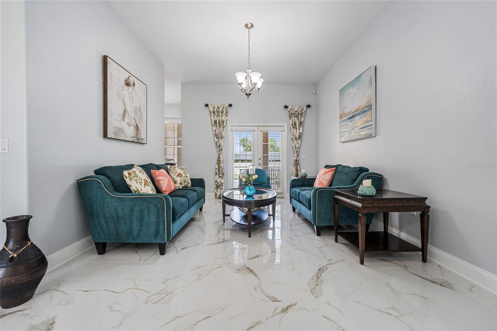 155 HIDDEN WOODS COVE