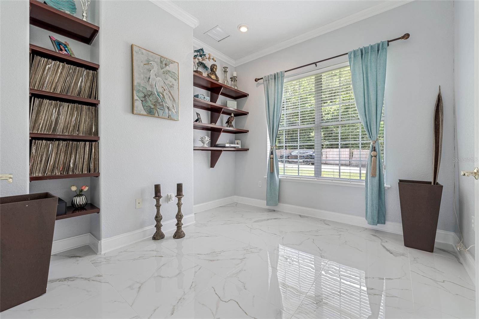 155 HIDDEN WOODS COVE