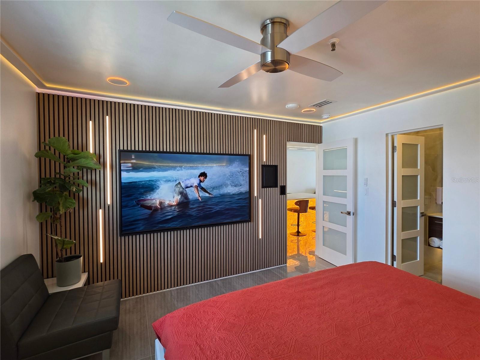 SEA BREEZE OF MADEIRA CONDO - Residential