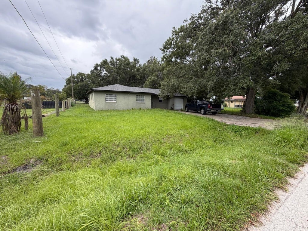 Photo of 1423 NE Livingston Street, Arcadia, FL 34266 (MLS # TB8537036)
