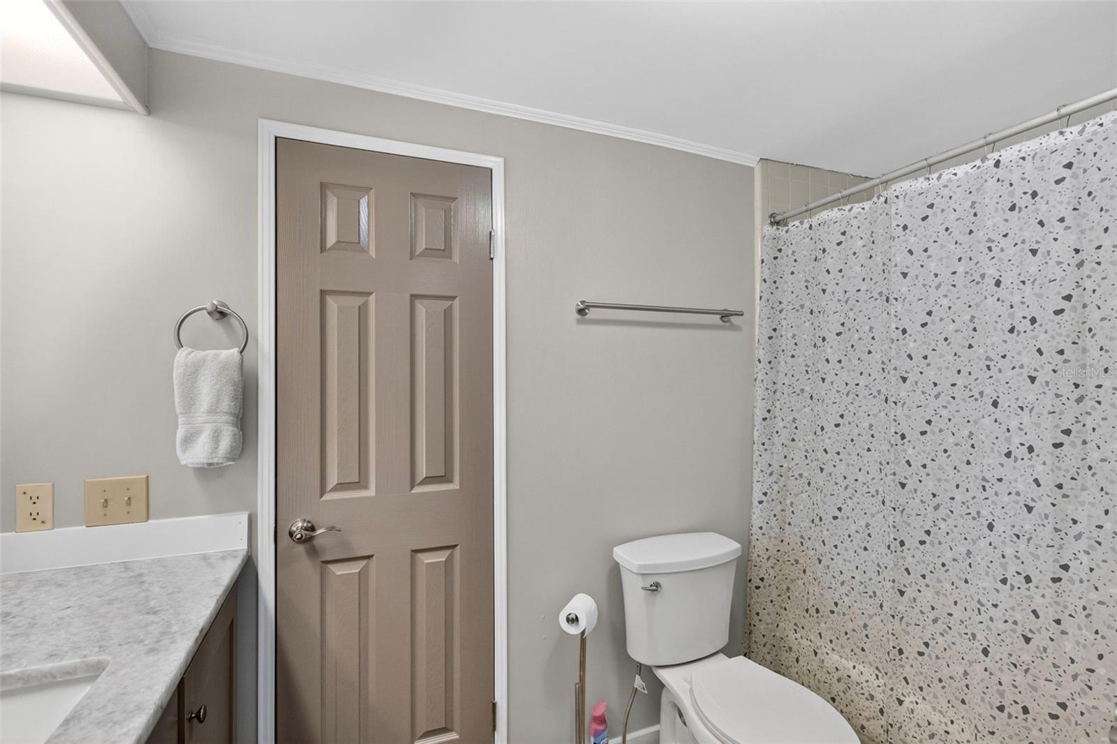 LA CASA MHP CO-OP - Residential